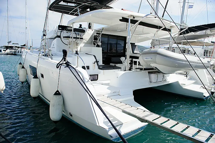 Lagoon 42 - 