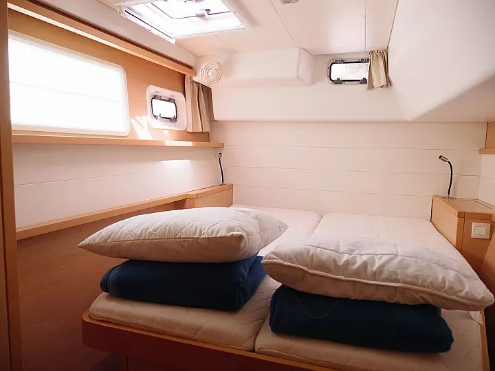 Lagoon 450 - Interior - cabin (photo taken 2019)