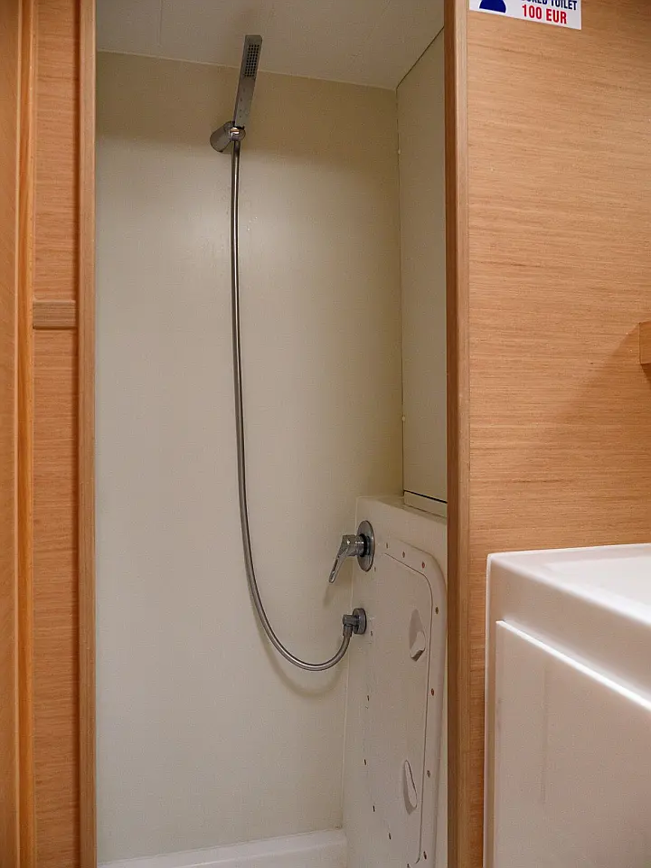 Lagoon 42 - Interior - shower (photo taken 2019)