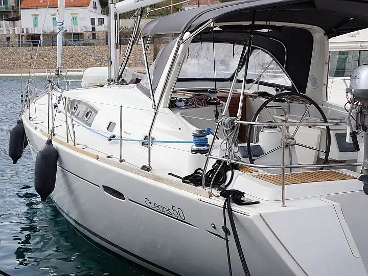 Oceanis 50 Family - Exterior (photo taken 2019)