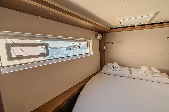 Lagoon 50 (6 cabs) -  Skippered - 