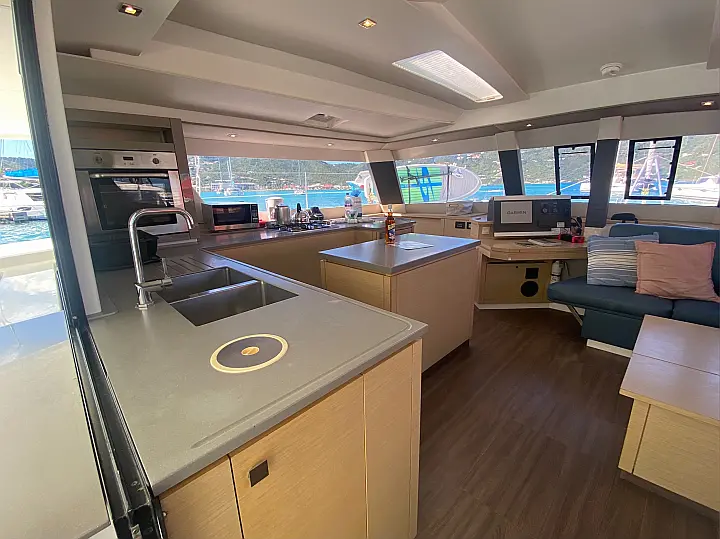 Fountaine Pajot Saba 50  - 