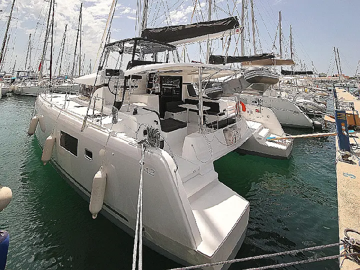 Lagoon 42  - 