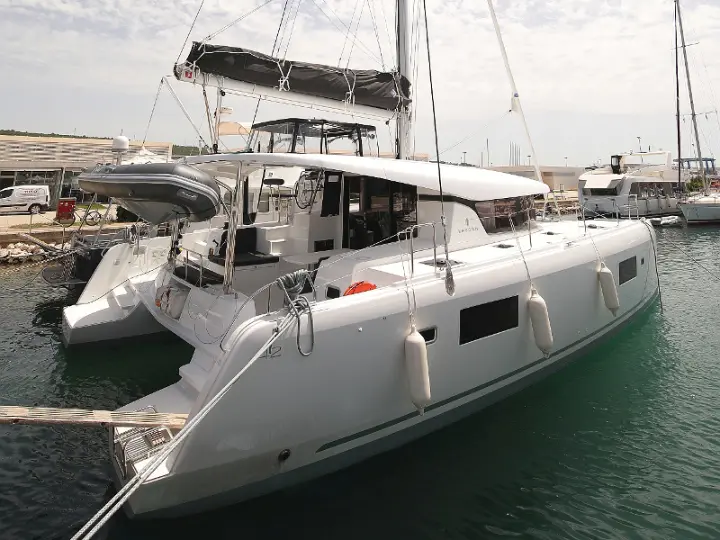 Lagoon 42  - 