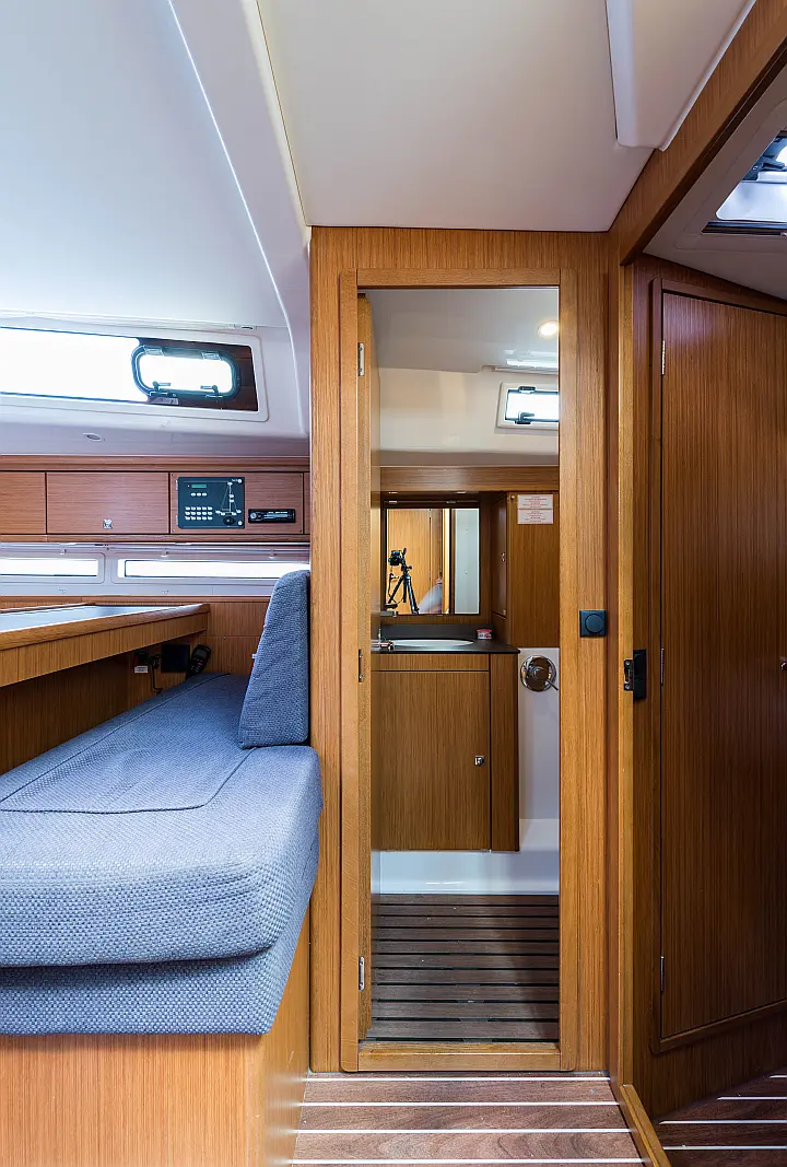 Bavaria Cruiser 56 - 