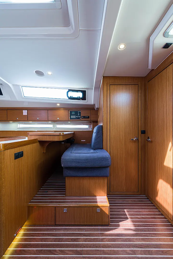 Bavaria Cruiser 56 - 