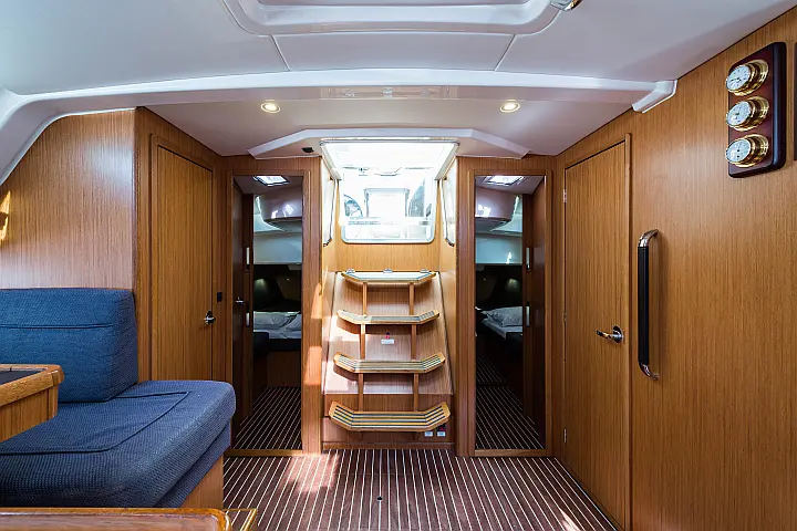 Bavaria Cruiser 56 - 