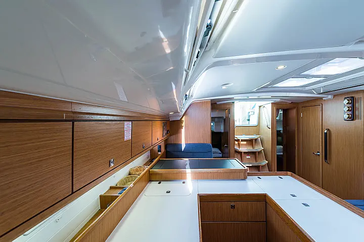 Bavaria Cruiser 56 - 