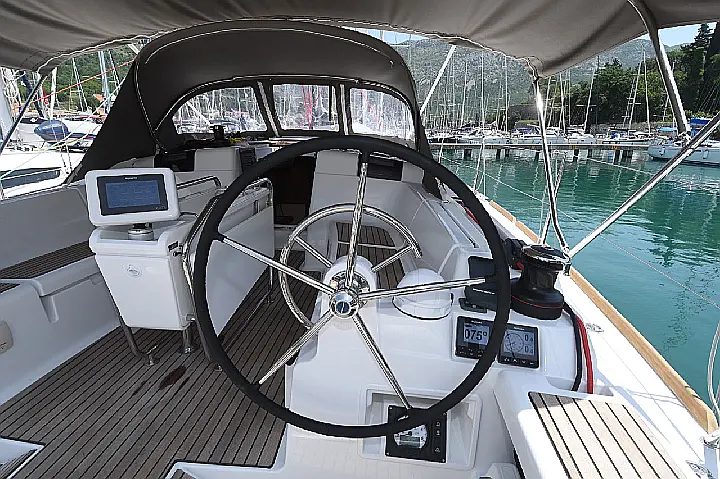 Sun Odyssey 419 - 