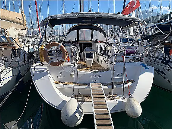 Sun Odyssey 42i