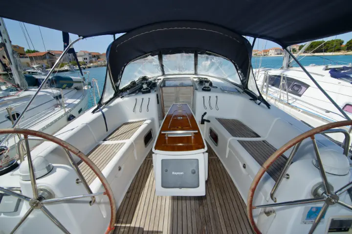 Beneteau Oceanis 43  - 