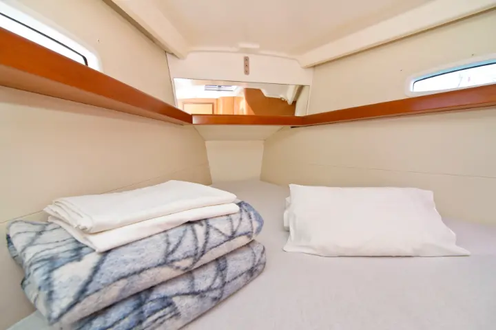 Beneteau Oceanis 43  - 