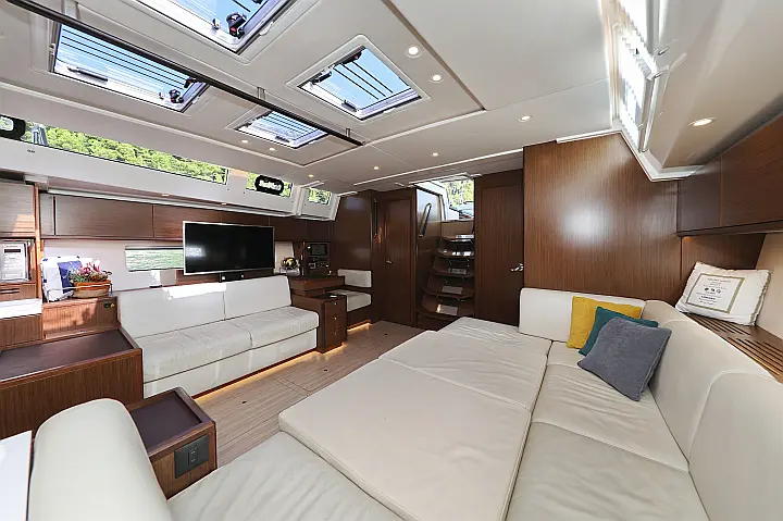 Bavaria Cruiser 57 - 