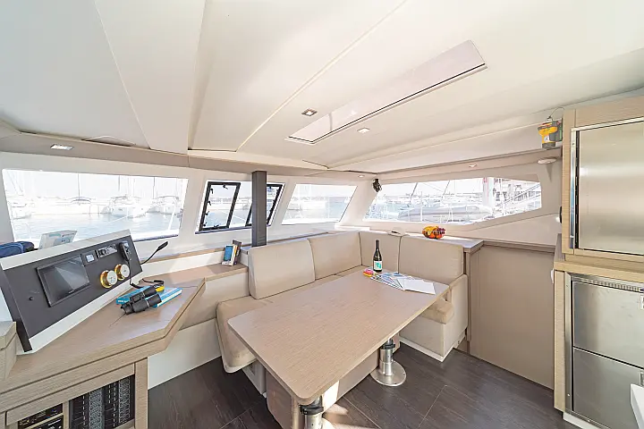 Lucia 40 AC & GEN - 