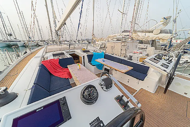 Hanse 588 - ONLY SKIPPERED - 