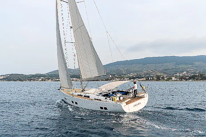 Hanse 588 - ONLY SKIPPERED - 