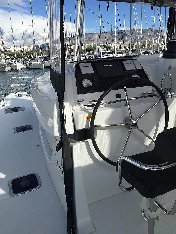 Lagoon 42 - 