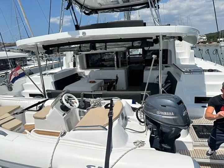 Lagoon 46 - ELEGANCE LINE - 