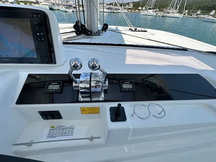 Lagoon 46 - ELEGANCE LINE - 