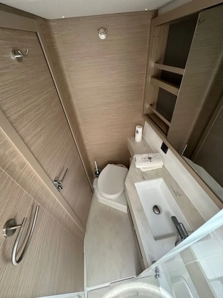 Lagoon 46 - ELEGANCE LINE - 