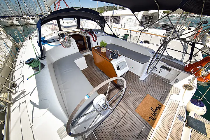 Bavaria Cruiser 51 - 