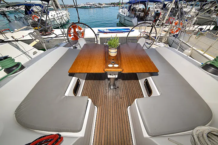 Bavaria Cruiser 51 - 