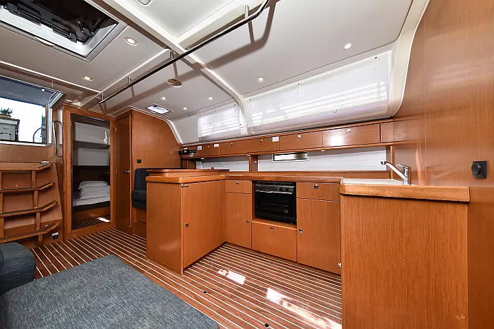 Bavaria Cruiser 51 - 