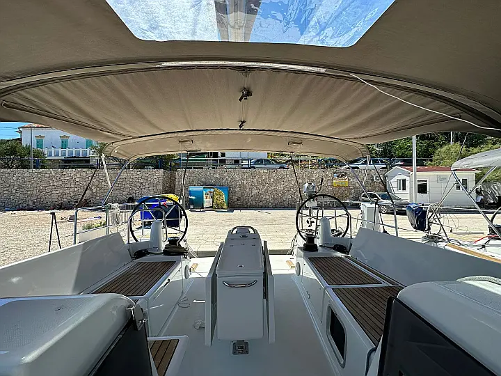 Sun Odyssey 490 - 