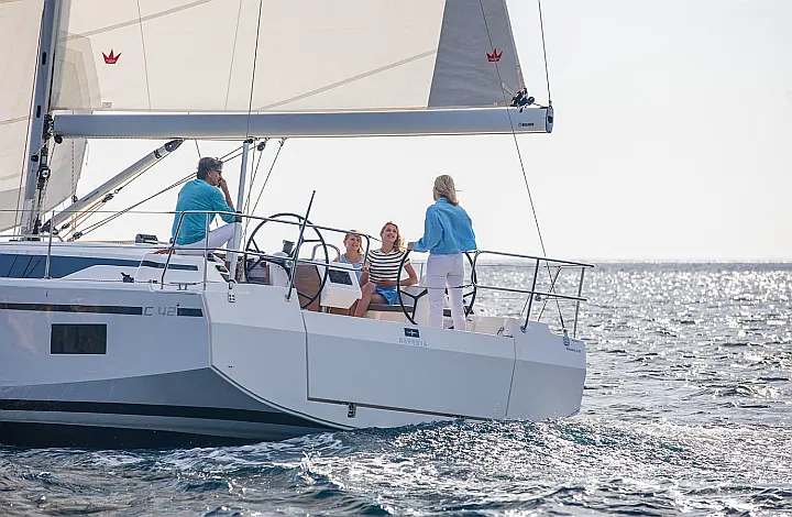 Bavaria C42 - 