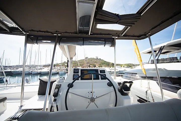 Dufour Catamaran 48 - 