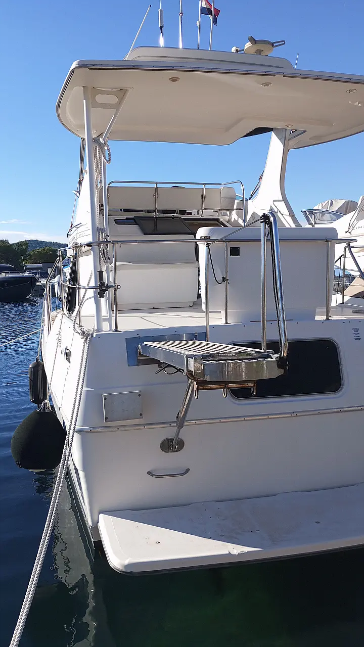 Bayliner 3587 - 