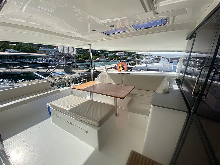 Fountaine Pajot Helia 44 Evolution - 