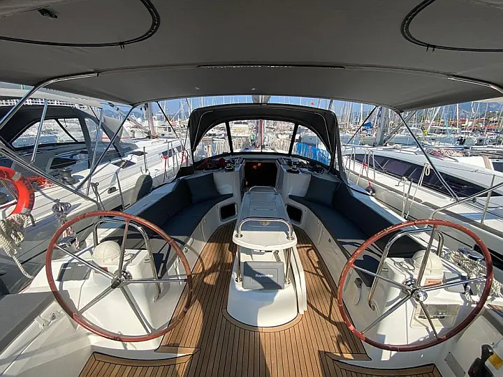 Sun Odyssey 44i - 