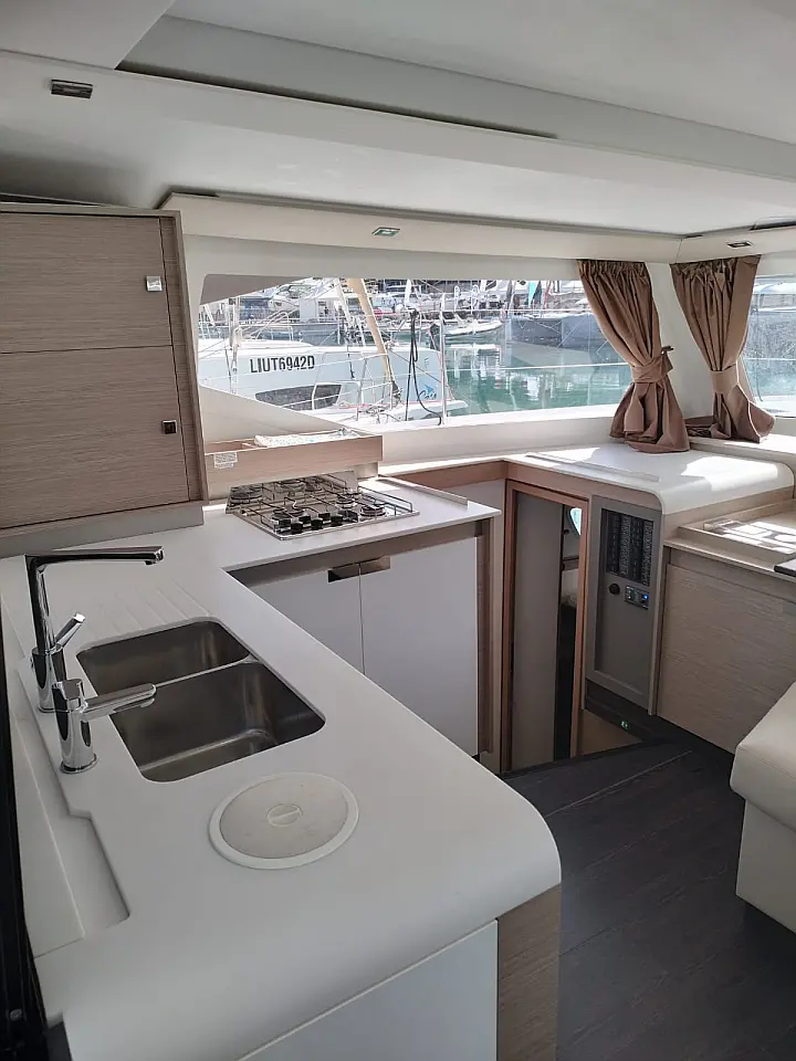 Fountaine Pajot Isla 40 - 