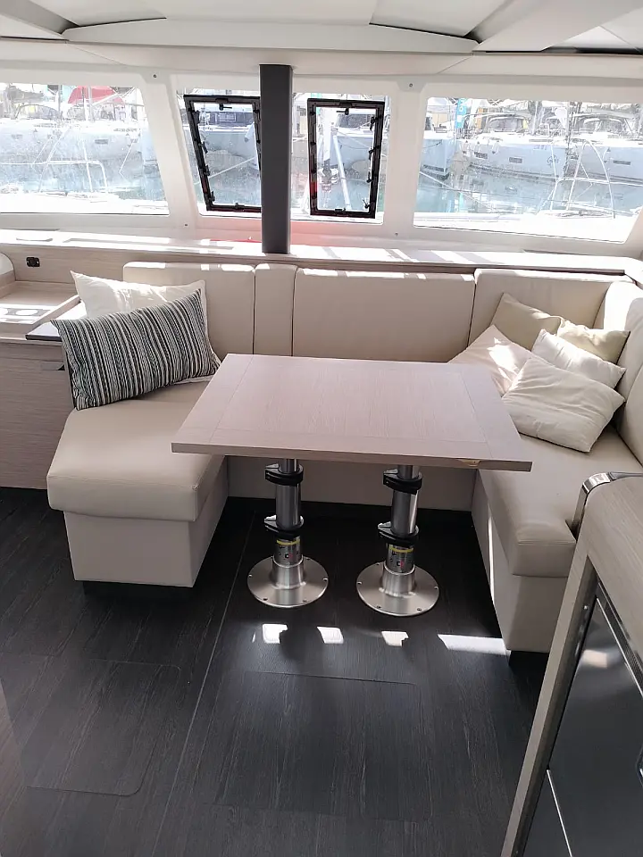 Fountaine Pajot Isla 40 - 