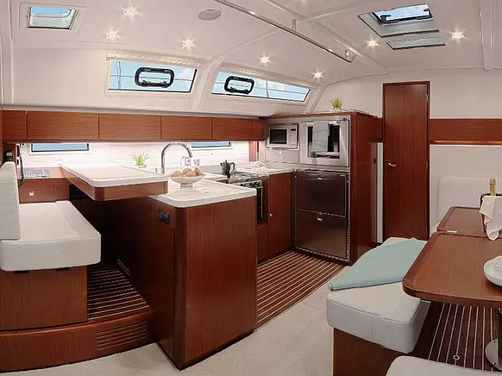 Bavaria Cruiser 51 - 