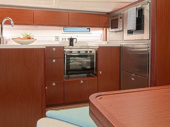 Bavaria Cruiser 51 - 