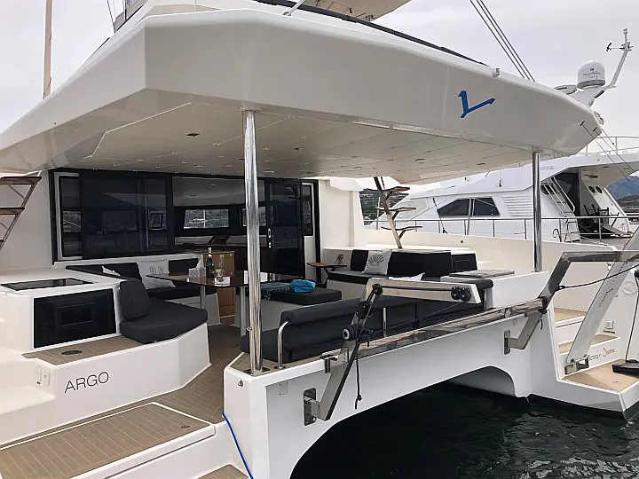 Dufour Catamaran 48 - 