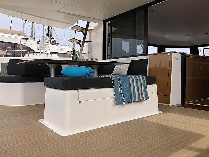 Dufour Catamaran 48 - 