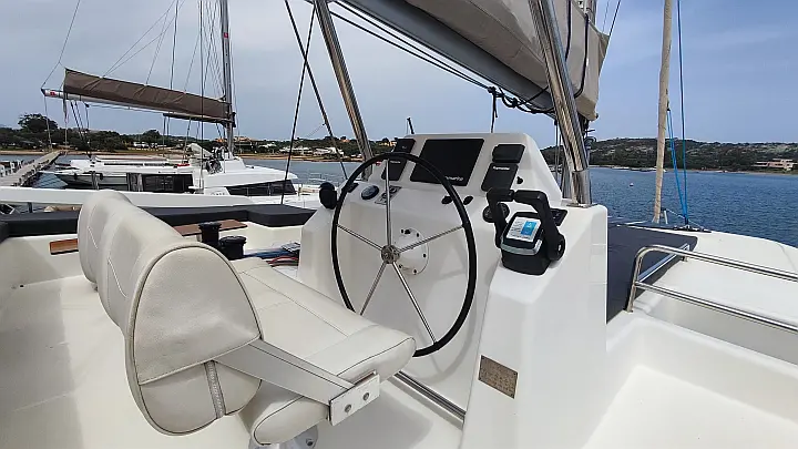 Dufour Catamaran 48 - 