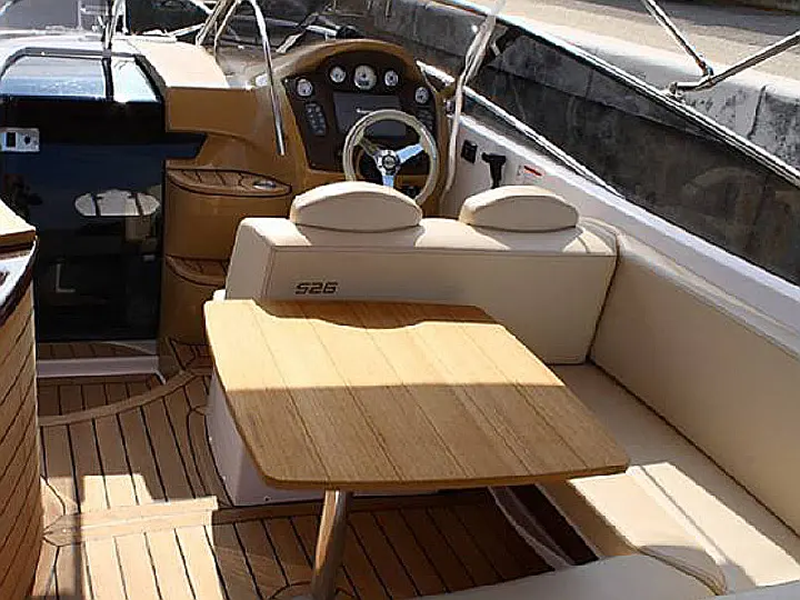 Sessa Marine S26 - exterior