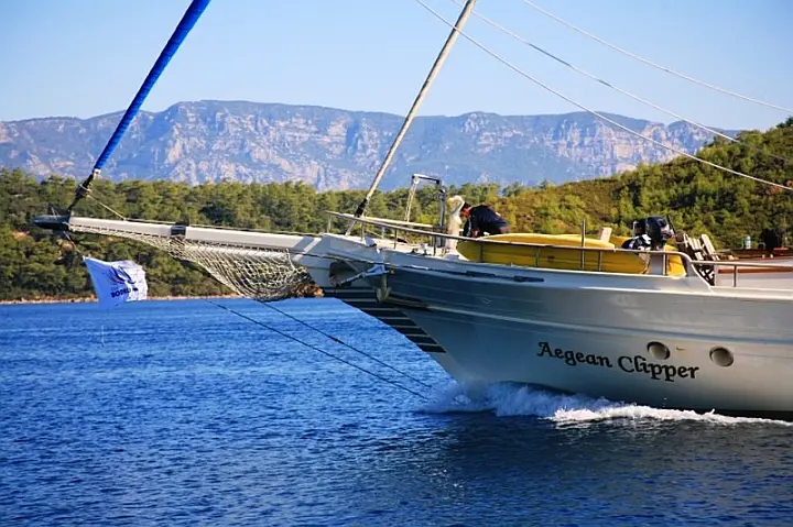 Aegean Clipper