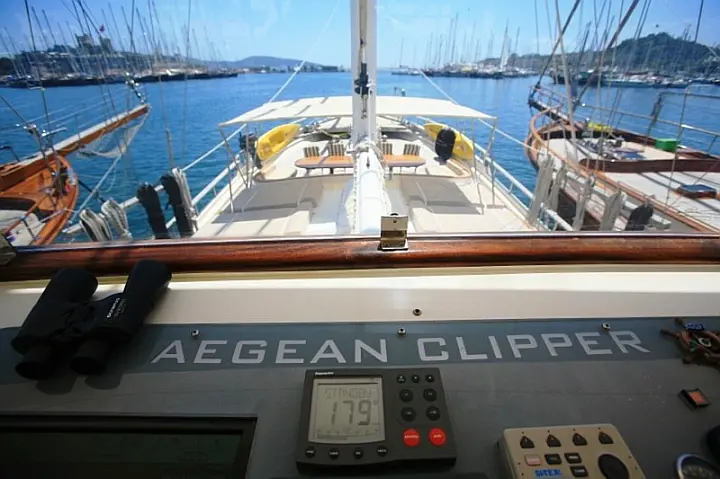 Aegean Clipper