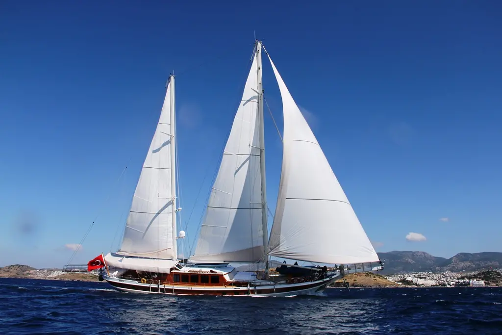 Cevri Hasan V | 6-Cabin  Comfortable Gulet | Bodrum Charter | Booktheboat