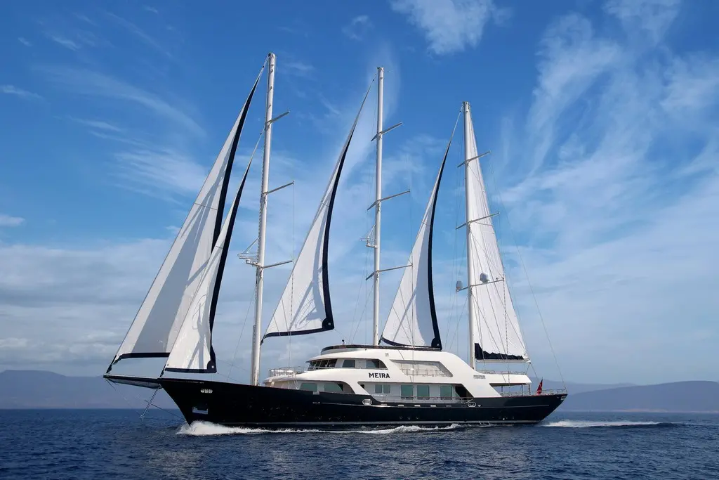 Meira | 6-Cabin Luxury Sailing Yacht | Bodrum Charter | Booktheboat