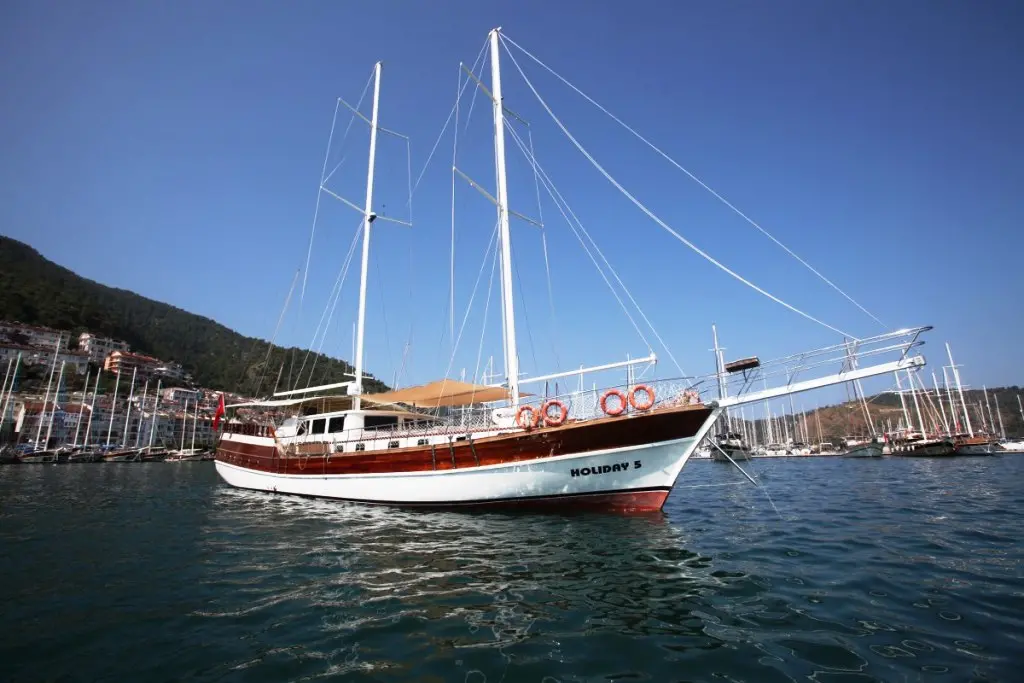 Holiday V | 10-Cabin Confortable Gulet | Fethiye Charter | Booktheboat