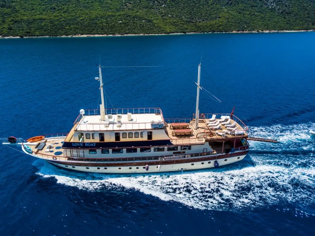 Love Boat | 16-Cabin Luxury Gulet | Bodrum Charter | Booktheboat