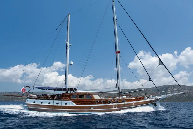 Dulcinea | 5-Cabin Deluxe Gulet | Bodrum Charter | Booktheboat 