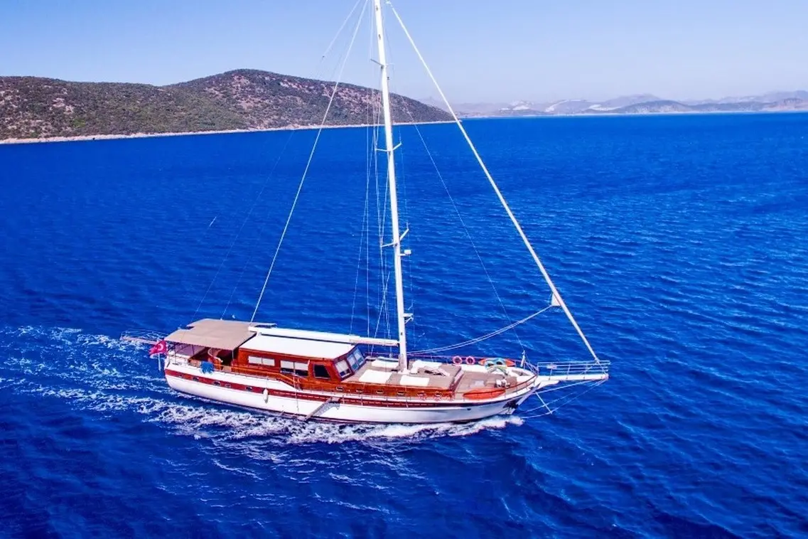 Freedom | 6-Cabin Comfortable Gulet | Bodrum Charter | Booktheboat