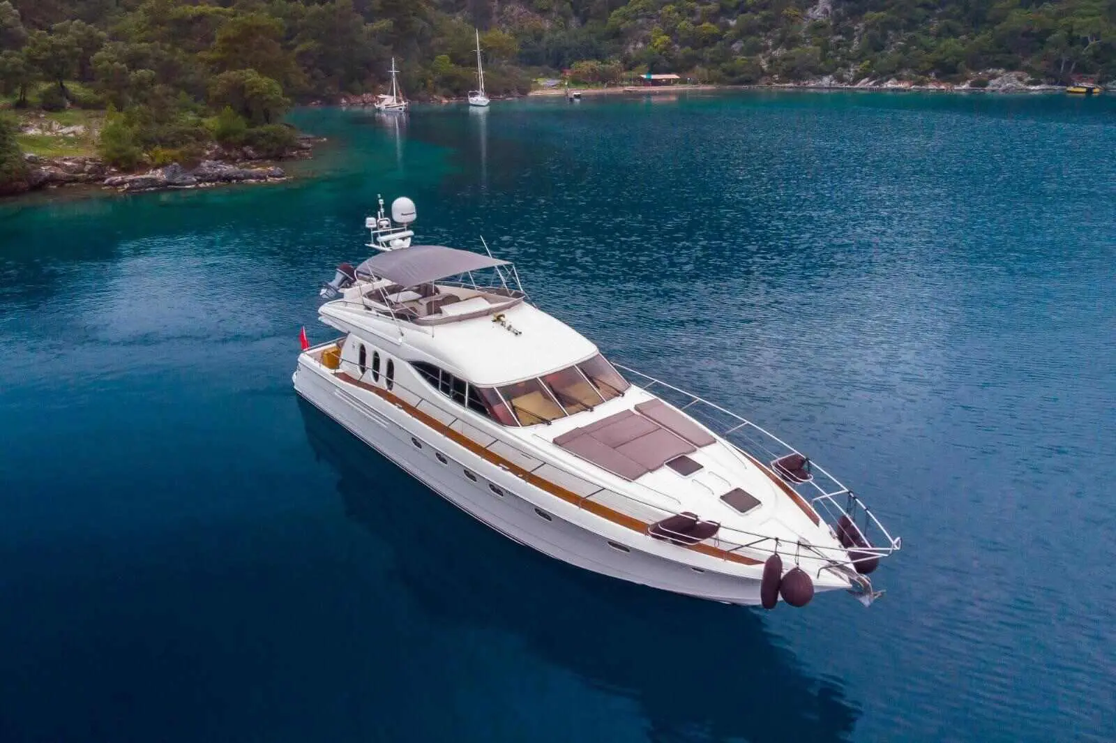 RVR-S |  4-Cabin Deluxe Motor Yacht | Bodrum-Göcek Charter | Booktheboat 